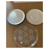SNOWFLAKE PLATE AND SERVING TRAY