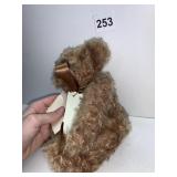 HAND MADE MOHAIR TEDDY BEAR BY LINDA SUE, MADE IN