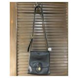 VINTAGE COACH BLACK LEATHER FLIP TOP PURSE