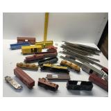HO TRAINS ASSORTED AND TRACK