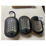 3 HANGING MAGNETIC LED LIGHTS