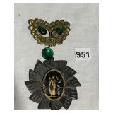 COSTUME PIN AND SINGLE SHOE CLIP