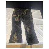 MOSSY OAK 2 XL CAMO PANTS NEVER USED