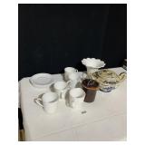 HAND PAINTED HOLAND TEAPOT CHIP ON SPOUT, 4