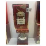 LENOX CHRISTMAS ORNAMENTS HOLIDAY HUTCH, SANTA