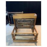 TABLETOP LOOM PINE 20" - OVERALL 24" H