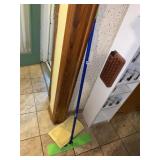 LIBMAN DUST MOP AND PAD