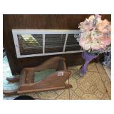 WOOD SLEIGH, FLOWER ARRANGEMENT