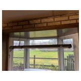 HANGING FLORESCENT SHOP LIGHT