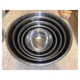 5 PC NESTING STAINLESS STEEL MIXING BOWL SET