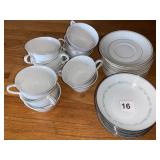 NORITAKE CHINA 8 DESSERT DISHES, 11 CUPS/SAUCERS,