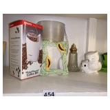 COFFEE BEAN GRINDER, PICTURE FRAME, SALTSHAKER,