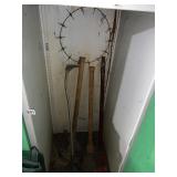 PRY BAR, AXE HEAD, AXE