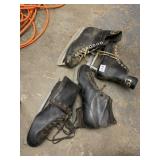 2 PAIRS OF VINTAGE ICE SKATES