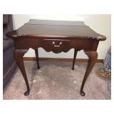 FLIP TOP GATE LEG TABLE CHERRY TONE WITH QUEEN