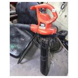BLACK AND DECKER LEAF HOG BLOWER VAC