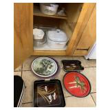 SERVING PLATTERS, CORELLE LARGE IRIS CASSEROLE