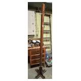 WOODEN COAT TREE