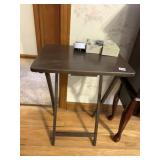 TRAY TABLE