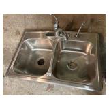 DOUBLE BASIN STAINLESS STEEL SINK WITH LEVER