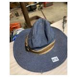 SZ XL DENIM BELTED WIDE BRIM HAT