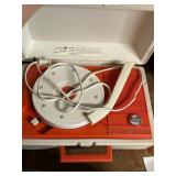 GENERAL ELECTRIC CHILDS PORTABLE RECORD PLAYER