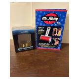 ULTRA PRO HOCKEY PUCK COLLECTORS CASE, NEW LINT