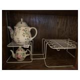 PFALTZGRAFF WINTERBERRY TEAPOT, TEA POT CANDLE