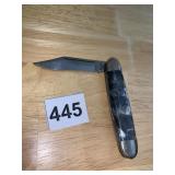 MARBLED BLACK AND WHITE HANDLED POCKETKNIFE MADE