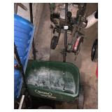 SCOTTS SPREADER