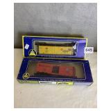 AHM BURLINGTON AND AMERICAN REFRIGERATOR ROLLING