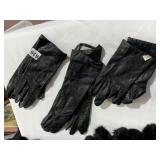 3 PAIRS OF BLACK LEATHER GLOVES, ONE LINED WITH