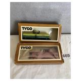 TYCO DUPONT AND CHATTANOOGA ROLLING STOCK CARS