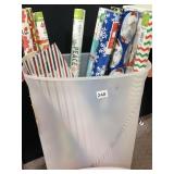 WRAPPING PAPER IN CARRY TOTE