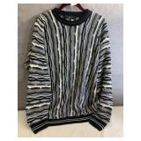 SIZE LARGE PROTï¿½Gï¿½ WHITE AND BLACK