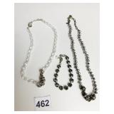 CLEAR GLASS BEAD NECKLACE DARK RHINESTONE