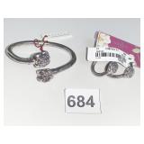 MAGNOLIA STERLING SILVER ELECTROFORM HINGED