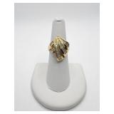 18K / 750 CHANNEL SET DIAMOND RING SZ 6.5. 9.0G