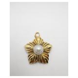 18K PIN/  PENDANT WITH DIAMONDS AND LARGE CENTER