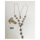 GOLD TONE CHAIN NECKLACE WITH ROUND CRYSTAL DROPS