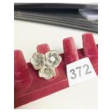 SILVER 925 SIZE 8 RING WITH THREE ROSES ONE WITH