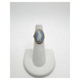 RING - 10K WEDGWOOD RING SZ. 5.5 - 3.8 GRAMS
