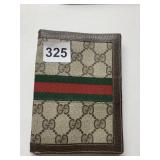 GUCCI WALLET WEAR ON EDGE