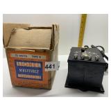 LIONEL 75 WATTS TYPE B TRANSFORMER W/ BOX