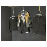 UNMARKED ZIP FRONT HOODIE AND POLAR DOGS FLEECE