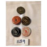 NATIONAL RIFLE ASSOCIATION PIN AND 4 BEAVER