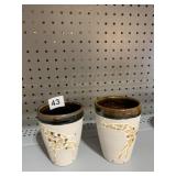 2 SIGNED GIRAFFE MUGS