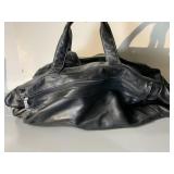 BLACK LEATHER SCULLY TOTE