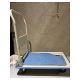 ROLLING CARD HANDLE FOLDS