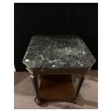 MABLE TOP FIGURAL HEAD COLUMN TABLE W/ CENTER